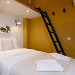 Unique 3 Bed House In Old Lille! * ليل