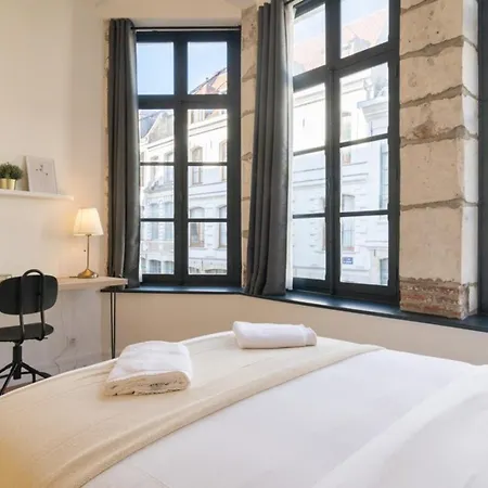 Apartamento Unique 3 Bed House In Old Lille!